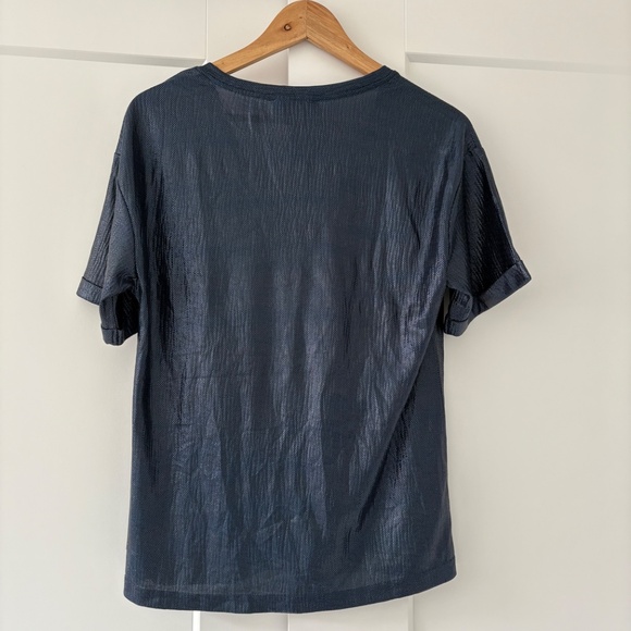 Metallic thread sparkly t shirt - Picture 2 of 4